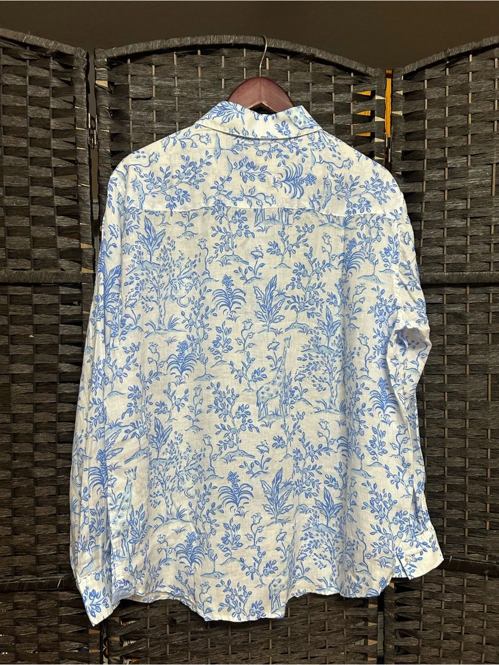 Lilly Pulitzer men's linen giraffe print Addison shirt new blue white large - Picture 7 of 7